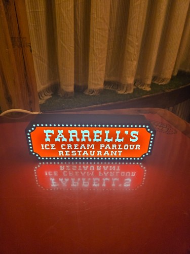 Farrells ice cream parlor - ice,